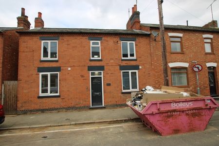 Room 5 34 Victoria Street, Desborough, Kettering - Photo 3