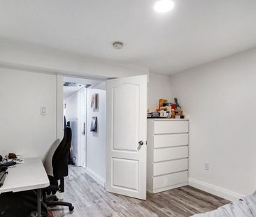 For Lease - 35 Chryessa Avenue Unit# Lower, Toronto, Ontario - Photo 2