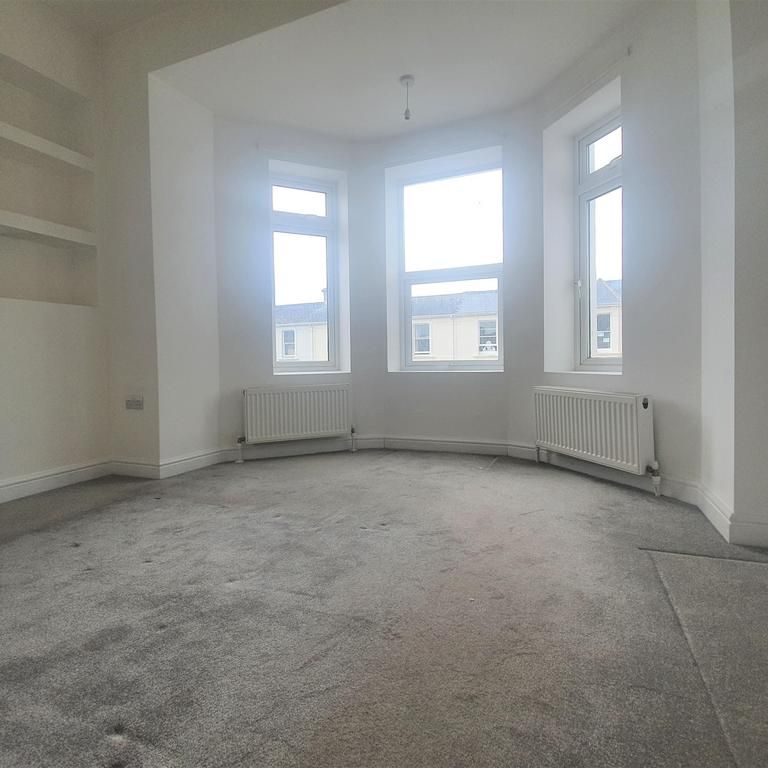 2 bedroom townhouse to rent - Photo 1