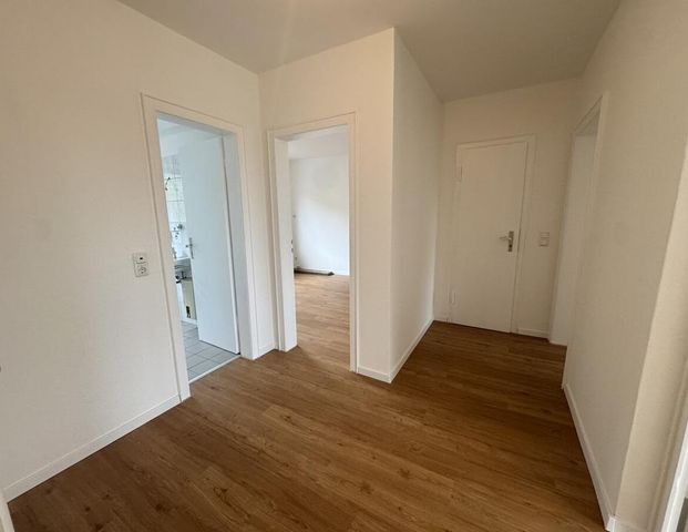 Traumhaft renovierte 2 Zimmer mit Balkon zentral gelegen auf der Dortmunder Straße! - Foto 1