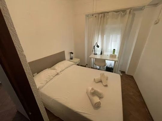 Carrer General San Martín, Valencia, Valencian Community 46004 - Photo 1