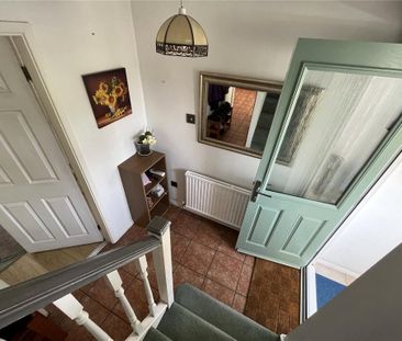 3 bedroom semi-detached house to rent - Photo 2