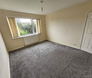 2 bedroom property to rent in Heckmondwike - Photo 3