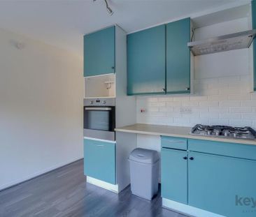 2 bedroom terraced house to rent - Photo 6