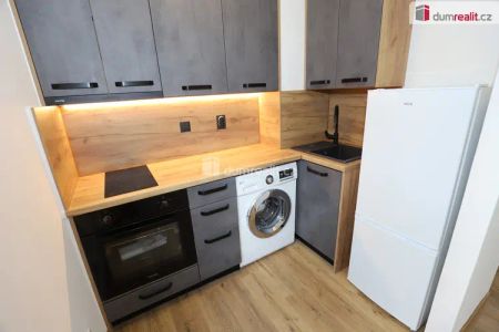 Krásná garsonka po kompletní rekonstrukci v Kraslicích - Photo 4
