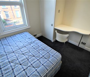Broomfield Terrace, Burley, LS6 3DQ, Leeds - Photo 4