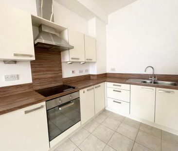 3 bedroom apartment to rent - Photo 6