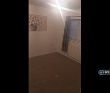 4 bedroom detached house to rent - Photo 1