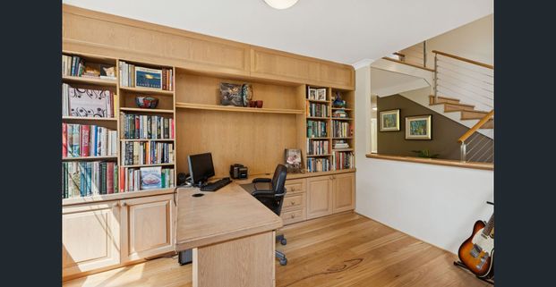 Spacious Family Living in a Quiet Mindarie Cul-de-Sac - Photo 1