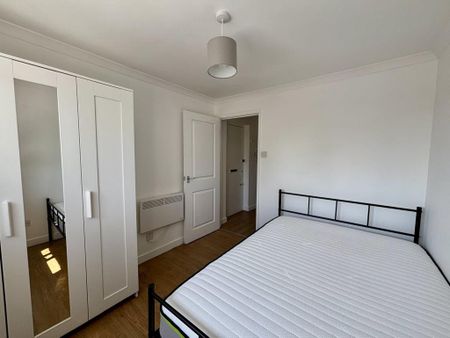 1 bedroom flat to rent - Photo 4