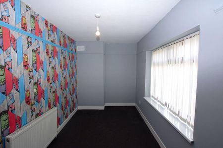 3 bedroom semi-detached house to rent - Photo 4