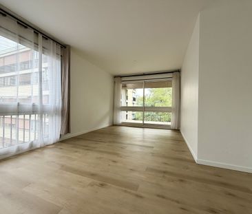 Location Appartement 1 pièce 43m² FONTENAY LE FLEURY 78330 - Photo 3
