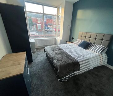 Tonge Moor Road, Bolton - Photo 6