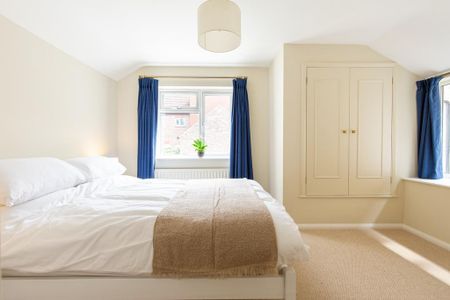 3 bedroom terraced house to rent - Photo 5