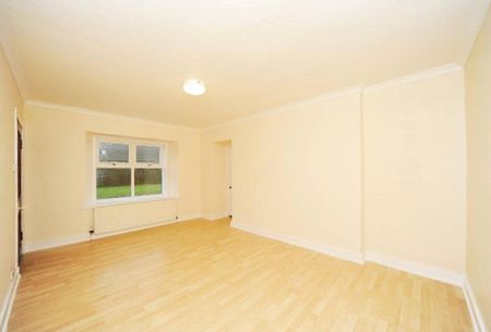 3 bedroom detached house to rent - Photo 2