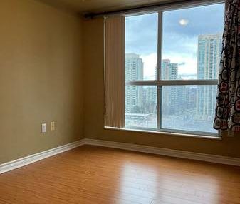 Yonge/Finch-Spacious 2Bedrm+Den 2Bathroom 1Parking - Photo 1