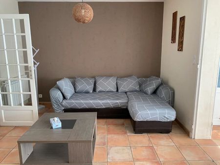 Location maison 5 pièces, 95.00m², Saint-Juéry - Photo 3