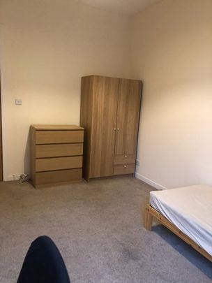 3 Bed Flat, West Princes Street, G4 - Photo 1