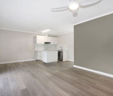 Position Perfect! - Photo 1