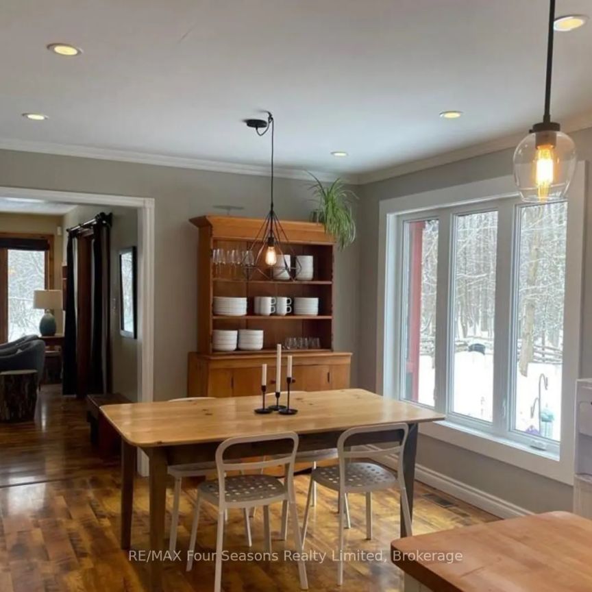 516666 7TH LINE - Photo 1