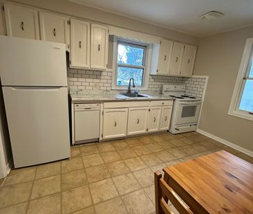 For Lease - 123 Barker Street, London East, Ontario - Photo 6