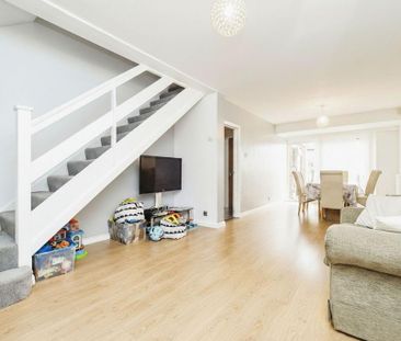 4 bedroom terraced house to rent - Photo 2