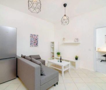 Pronájem bytu 2+kk 45 m2 - Fotografie 4