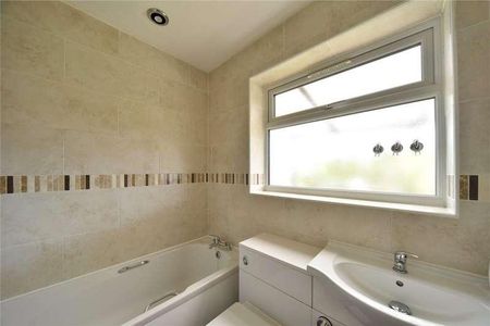 Magnolia Close, Red Lodge, Bury St. Edmunds, Suffolk, IP28 - Photo 5