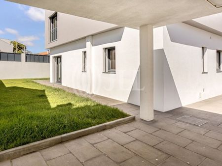 3 bedroom luxury House for rent in Cascais, Portugal - Photo 3