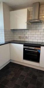 Drew Road, London, E16 - Photo 4