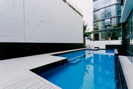 Signature Studio Apartment – Views - Photo 2