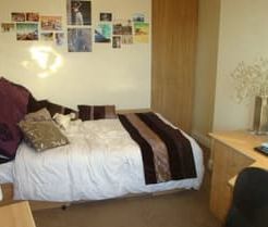 6 Bed - 14 Walmsley Road, Hyde Park, Leeds - LS6 1NG - Student - Photo 3