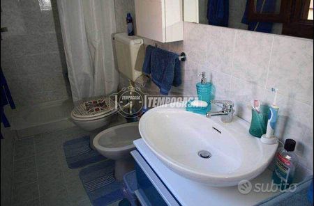 **BILOCALE CON GIARDINO PRIVATO E BALCONE a pochi - Photo 5