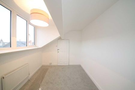 2 Bed Terraced House, East Park Place, LS9 - Photo 5