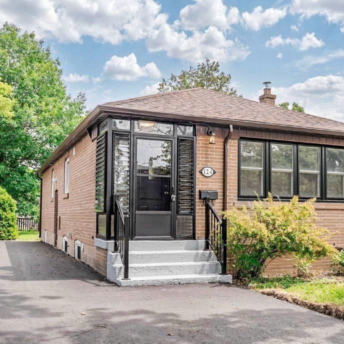 For Lease - 124 Mcmurchy Avenue Unit# MAIN, Brampton, Ontario - Photo 1