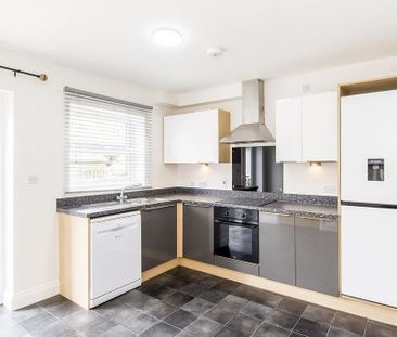 4 bedroom townhouse to rent - Photo 6