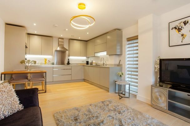 1 bedroom flat to rent - Photo 1