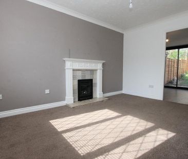 2 bedroom terraced house to rent - Photo 5