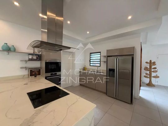 Villa à louer à Grand Baie - Photo 1