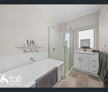 Family-Friendly Home in the Heart of Moonah - Photo 6