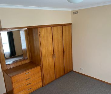 1/52 Hastings Street, Wendouree, Vic 3355 - Photo 1