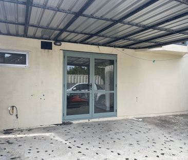 Coastal Comfort - 3-Bedroom Downstairs Unit - Photo 2