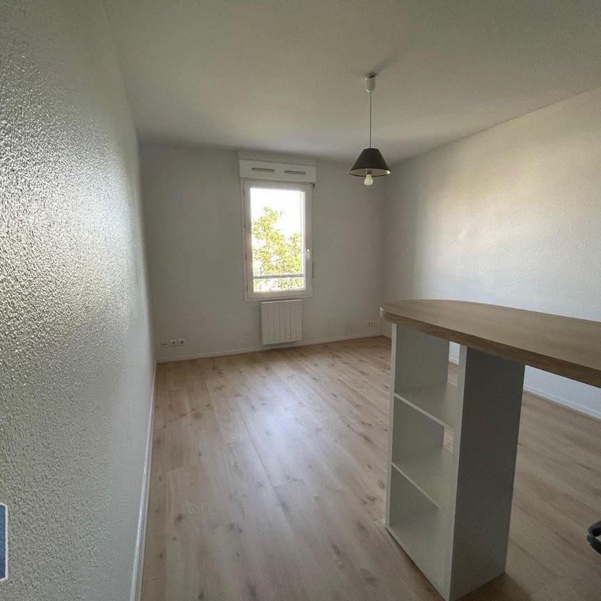 Location Appartement 1 pièce 20m² NIORT 79000 - Photo 1