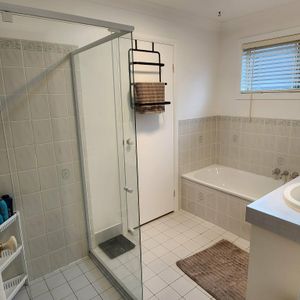 Crestmead - Photo 2