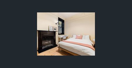 Unique Heritage Building in Prime The Rocks Location - Fully Furnished - Photo 4