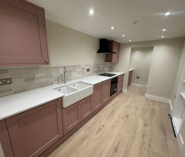 2 Bed Flat, Battersea Park Road, SW11 - Photo 6