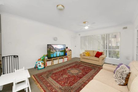 Renovated unit in Convenient Location - Photo 3