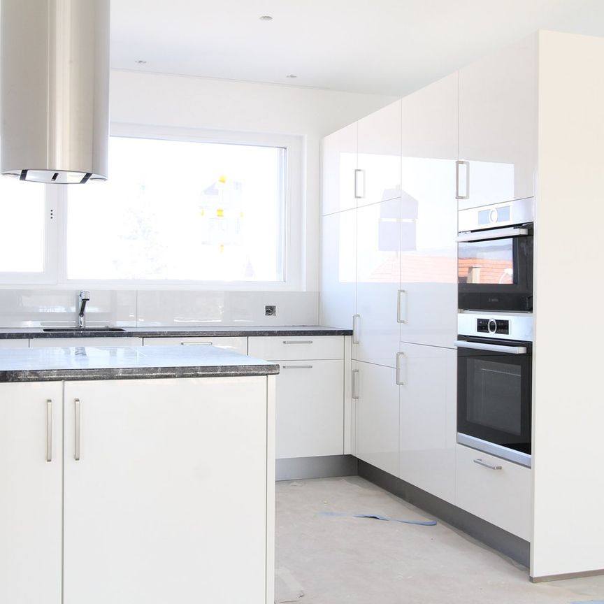 Moderne 3.5-Zimmer-Wohnung mit Balkon in Biberist - Photo 1