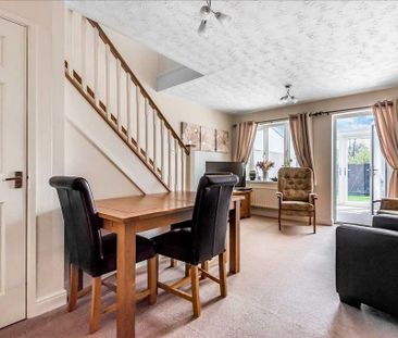 2 bedroom terraced house to rent - Photo 4