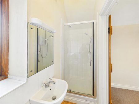 3 bedroom barn conversion to rent - Photo 2